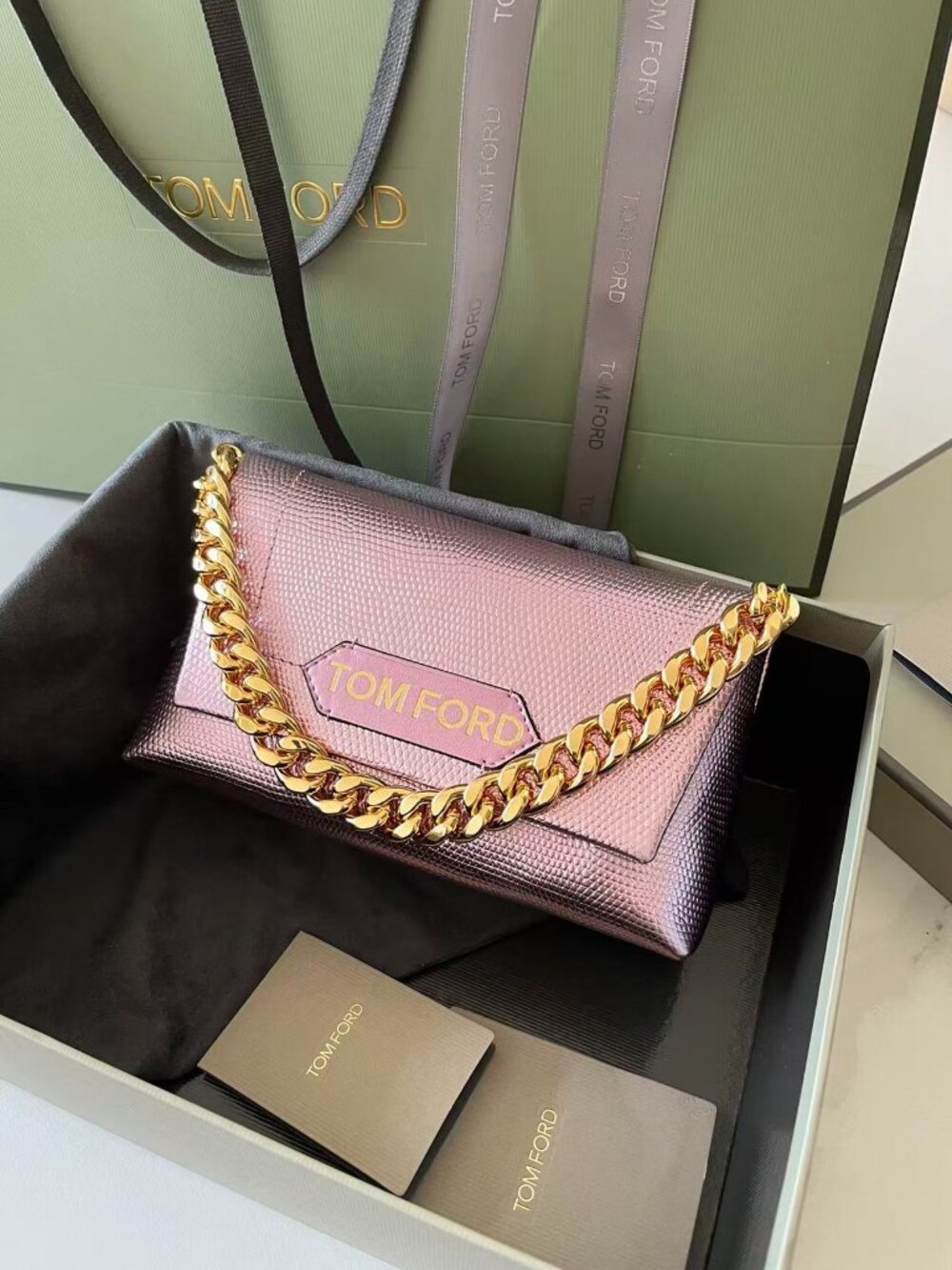 Pink Textured Leather Chain Shoulder Bag Gold Chain Strap Elegant Mini Clutch Pu